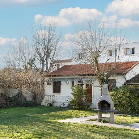 Studio Fond De Jardin ドランシー